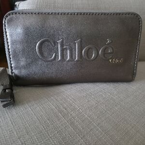 Chloé Metallic Copper Leather Zip Around Wallet 🔥